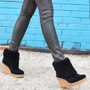 Ugg Coldin sheepskin platform wedge bootie size 8.5